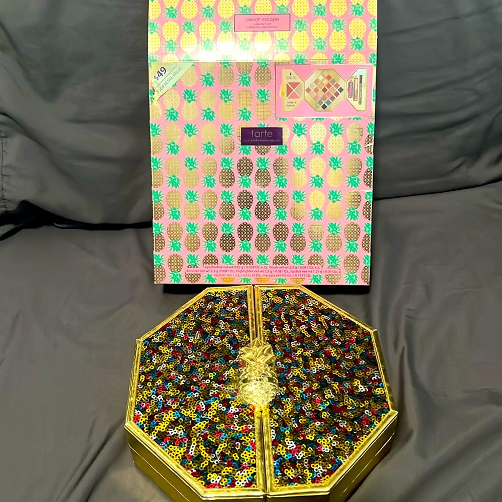 TARTE SWEET ESCAPE MAKEUP COLLECTOR'S SET